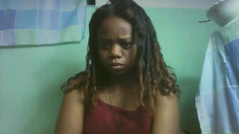 larissa645771 online show from 10.21.25