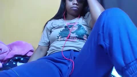 larissa645771 online show from 04.17.26