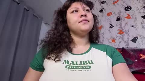 larissa_antonella online show from 10.24.25