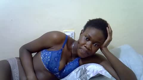 Snapshot of larn_c chatting on 11.20.25 larn online show from 11.20.25