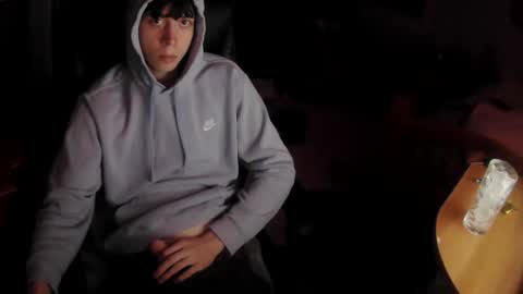 Snapshot of larrymcberran2 chatting on 12.03.25 larrymcberran2 online show from 12.03.25