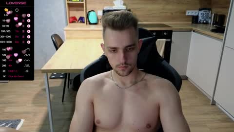 Snapshot of larstar01 chatting on 02.11.25 Lars online show from 02.11.25