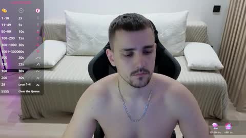 Snapshot of larstar01 chatting on 11.22.25 Lars online show from 11.22.25