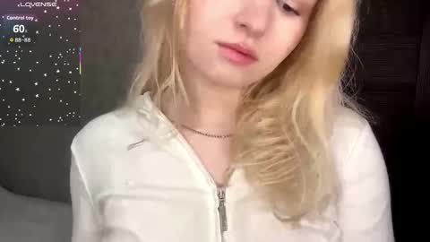 Snapshot of latanyabarthel chatting on 03.04.26 Jay online show from 03.04.26