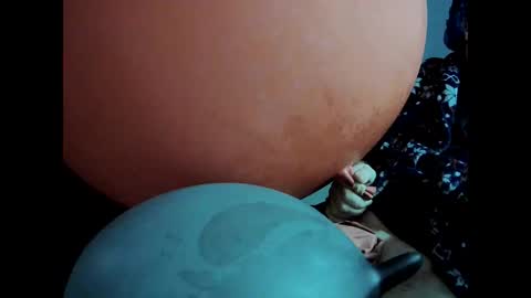 latexchris77 online show from 12.16.24