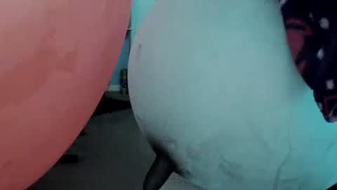 latexchris77 online show from 01.27.25