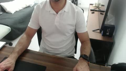 latexdave84 online show from 01.12.26