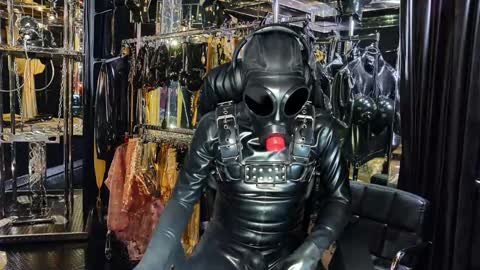 latexlover202 online show from 02.05.25