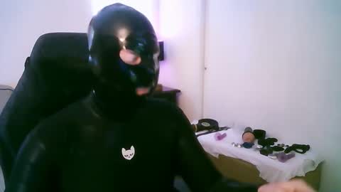 latexminheadroom online show from 01.31.26