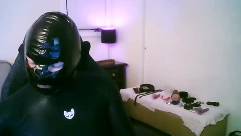 latexminheadroom online show from 02.20.26