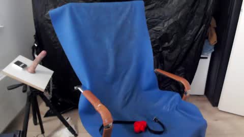 latexslaafboy online show from 01.30.25