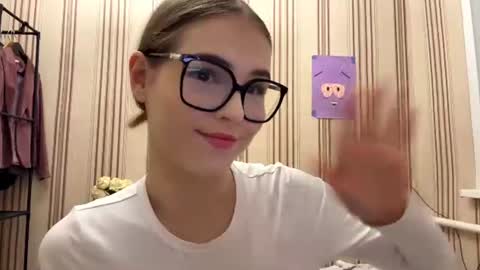 Mia online show from 07.05.26