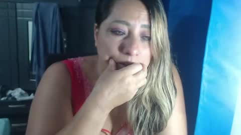 latin_big_boobs online show from 10.25.25