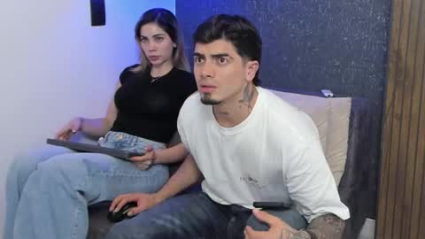 latin_couple04 online show from 05.31.26