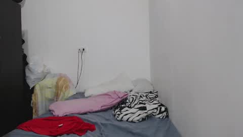 Snapshot of latin_meg chatting on 01.08.25 M E G A N online show from 01.08.25