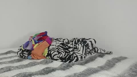 M E G A N  online show from 01.12.26