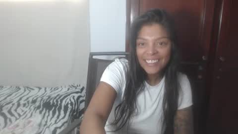 Snapshot of latin_meg chatting on 06.25.26 M E G A N online show from 06.25.26
