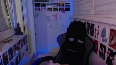 Snapshot of latina_mia chatting on 02.06.25 miiiiiiaaaa online show from 02.06.25