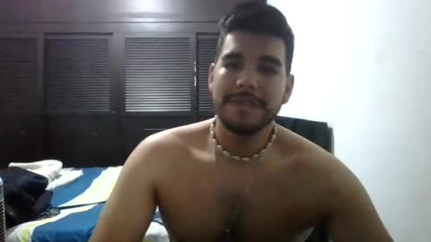 Snapshot of latinbeardcali chatting on 04.04.26 latinbeardcali online show from 04.04.26