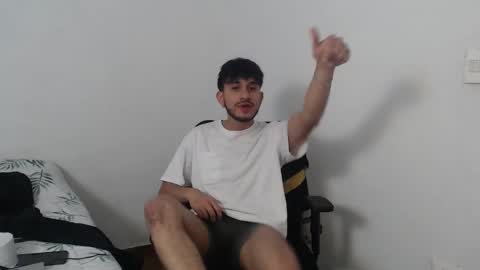 Snapshot of latinbunny7779 chatting on 12.02.24 camilo online show from 12.02.24