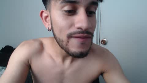 Snapshot of latinbunny7779 chatting on 01.09.25 camilo online show from 01.09.25