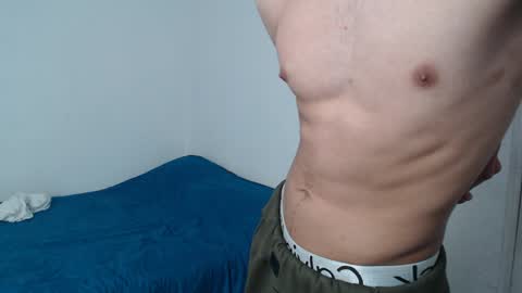 Snapshot of latinbunny7779 chatting on 01.30.25 camilo online show from 01.30.25