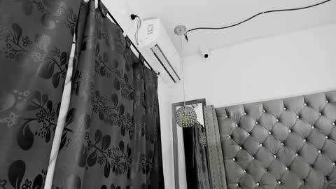 Snapshot of latinhotboys1 chatting on 12.23.24 Zeus online show from 12.23.24