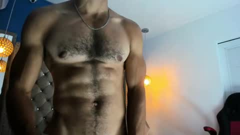 Snapshot of latinhotboys1 chatting on 01.18.25 Zeus online show from 01.18.25