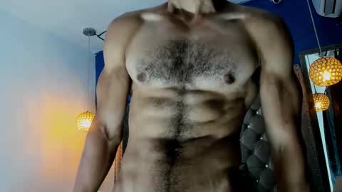 Snapshot of latinhotboys1 chatting on 02.19.25 Zeus online show from 02.19.25