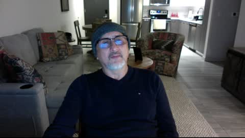 QS - INDEPENDENT MODEL online show from 12.30.24