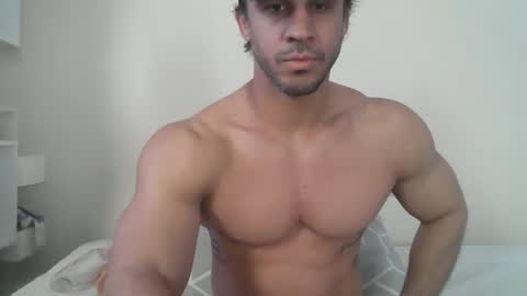 Snapshot of latino_rodri chatting on 04.29.26 latino_rodri online show from 04.29.26