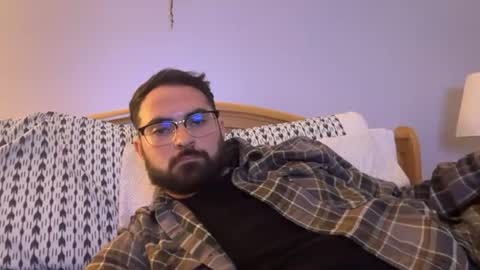 Snapshot of latino_whiteboy chatting on 07.01.26 baby daddy online show from 07.01.26