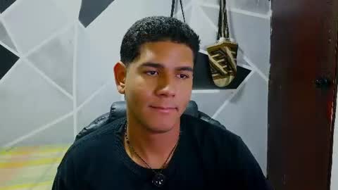 latinohotboy_ online show from 06.15.26