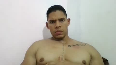 Snapshot of latinoxxl22cm chatting on 02.27.25 latinoxxl22cm online show from 02.27.25