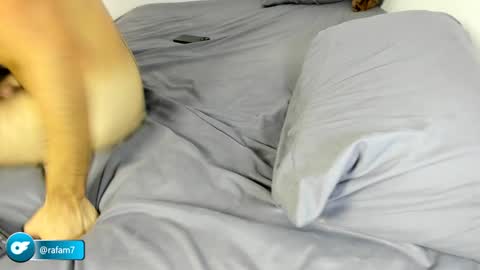 Snapshot of latinuycouple chatting on 01.24.25 Rafa and Luli online show from 01.24.25