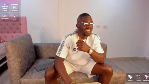 Snapshot of latrellx7 chatting on 01.18.25 LEANDRO online show from 01.18.25