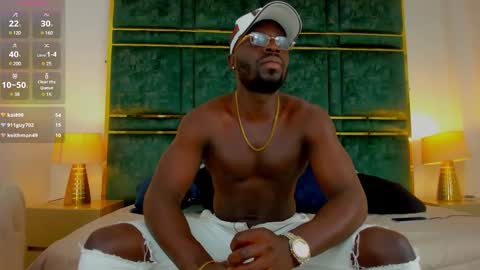 Snapshot of latrellx7 chatting on 02.16.25 LEANDRO online show from 02.16.25