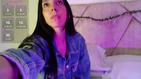 Laura online show from 09.11.25