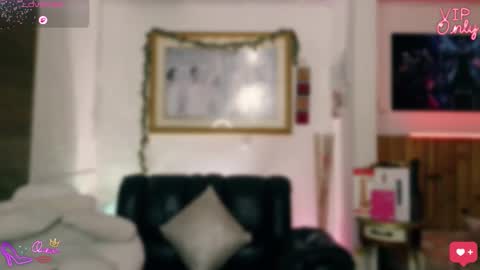 laujgray online show from 04.08.26