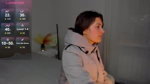 Laura online show from 02.25.25