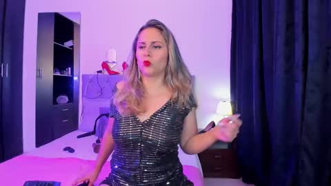 Snapshot of laura__martiinez chatting on 03.06.25 online show from 03.06.25