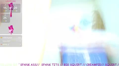 Snapshot of laura__vega chatting on 01.25.25 NATALIA PUERTAS online show from 01.25.25