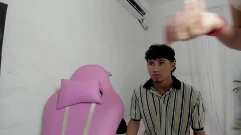 laura_and_kevin online show from 01.07.26