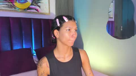 Laura online show from 10.26.25