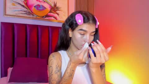 Laura online show from 11.27.25