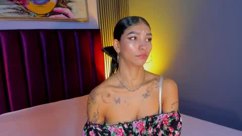 Laura online show from 04.14.26