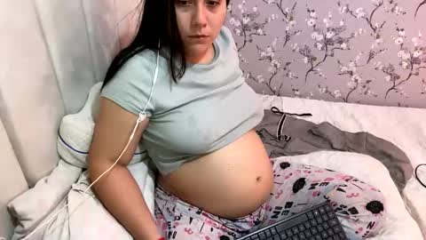 laura online show from 01.25.25