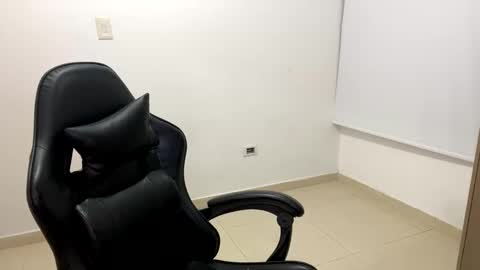 laura online show from 10.11.25