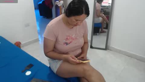 laura_foxx2379 online show from 01.13.26