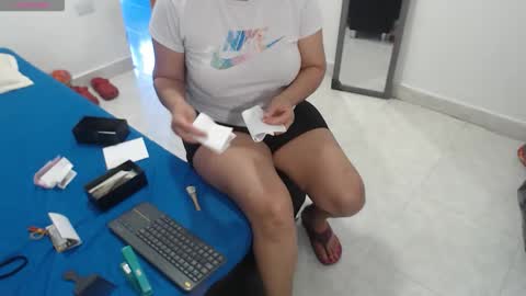 laura_foxx2379 online show from 02.06.26